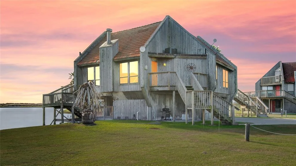 Unit for sale at 54 Private Road 639, Matagorda, TX 77457