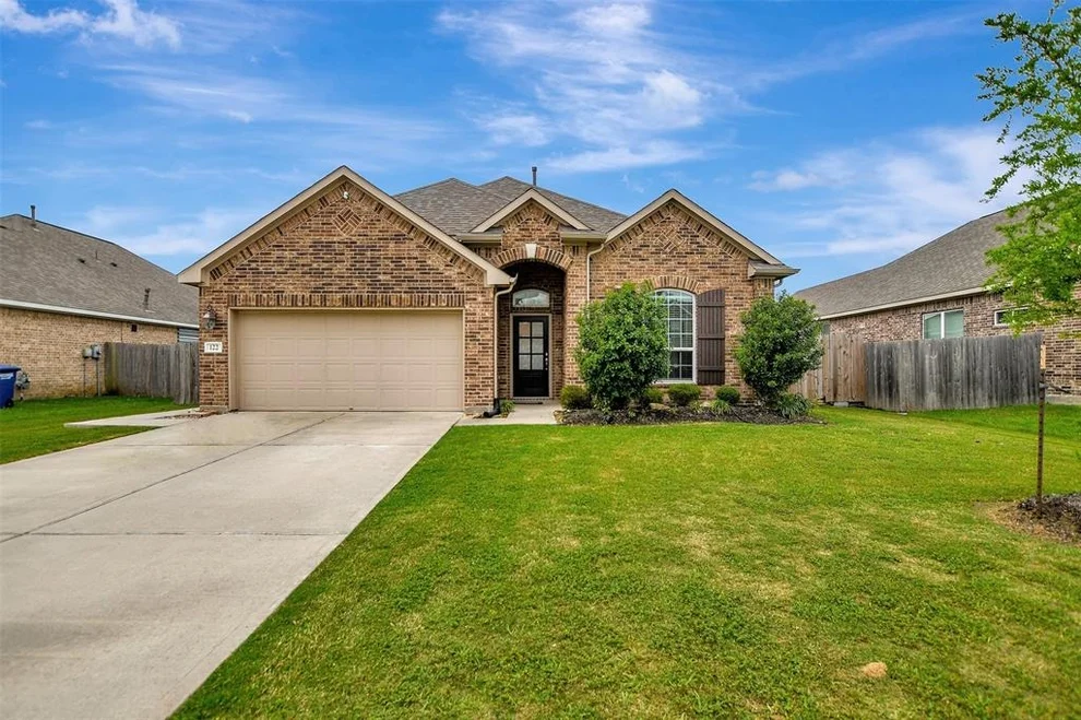 Unit for sale at 122 San Jacinto Drive, Baytown, TX 77523
