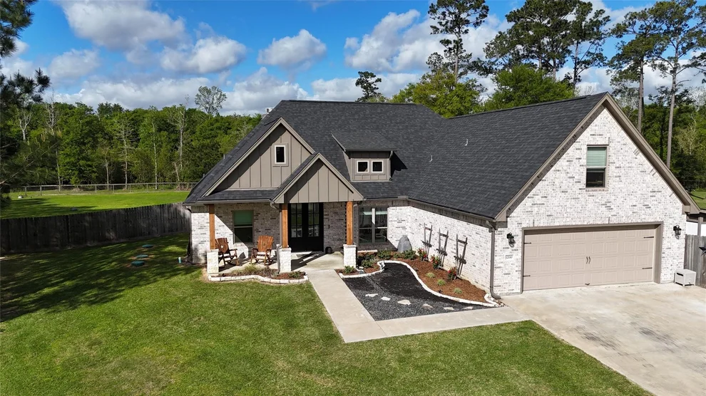 Unit for sale at 12110 Woodland Drive, Beaumont, TX 77705