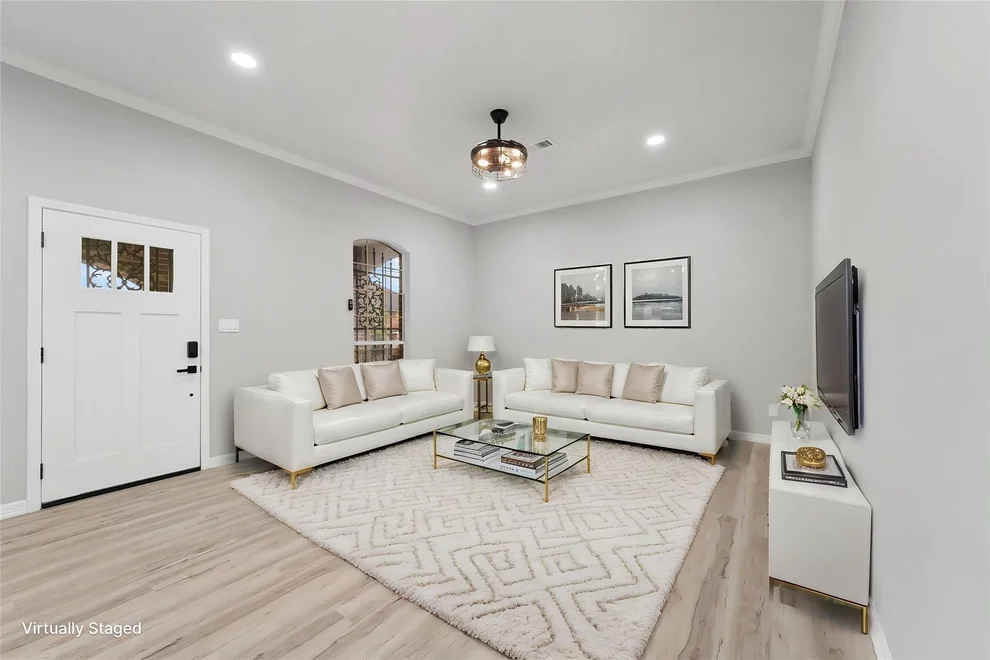 Unit for sale at 7912 Cypress Street, Houston, TX 77012