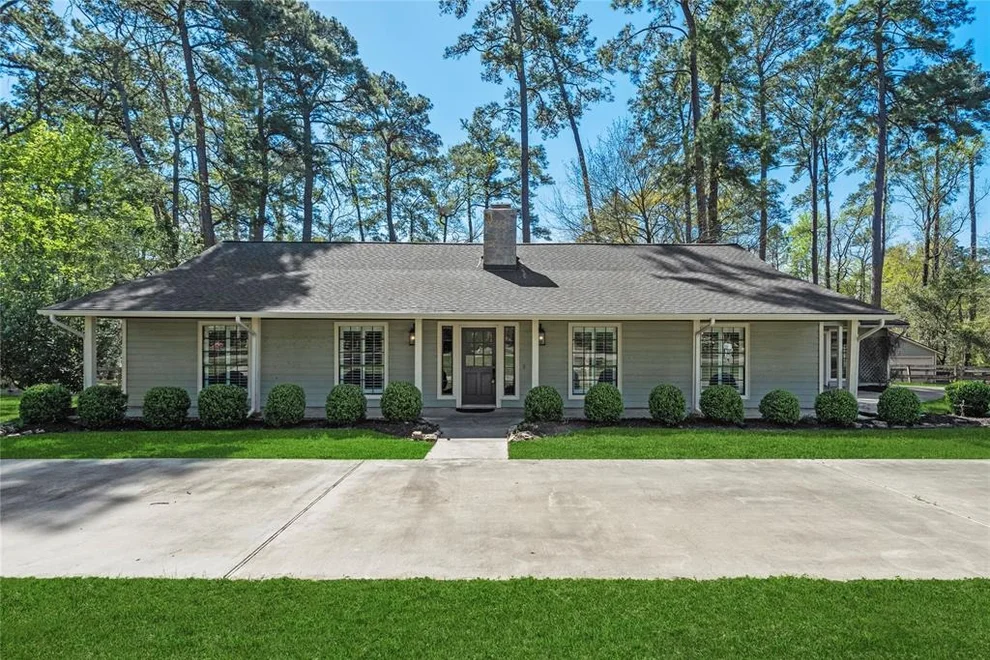 Unit for sale at 23202 Rosewood Trail, Tomball, TX 77377