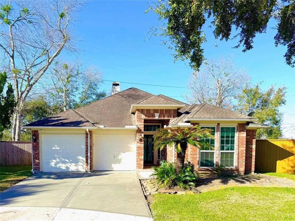 Unit for sale at 1635 Wild Rye Trail, Sugar Land, TX 77479