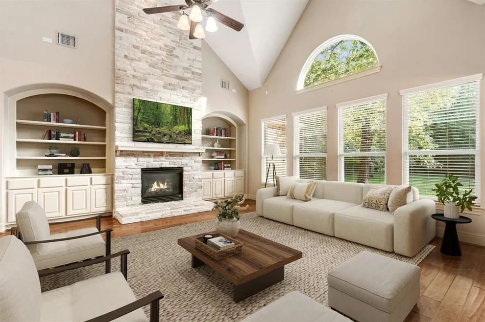 Unit for sale at 8408 Grand Lake Estates Drive, Montgomery, TX 77316