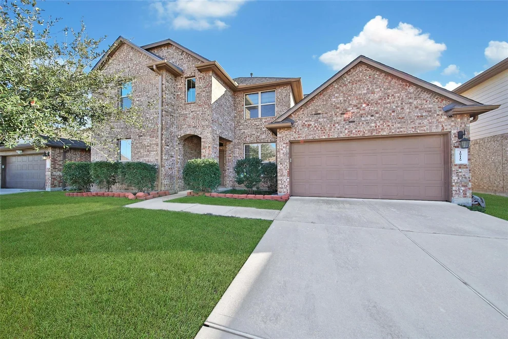 Unit for sale at 18119 Tenasserim Pine Trace, Richmond, TX 77407