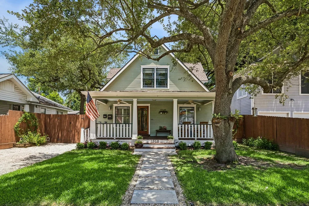 Unit for sale at 1510 Columbia Street, Houston, TX 77008