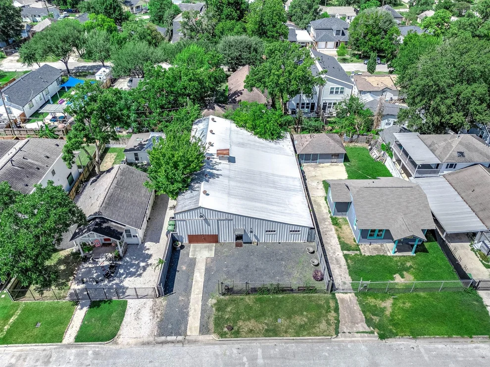 Unit for sale at 3901 Billingsley Street, Houston, TX 77009