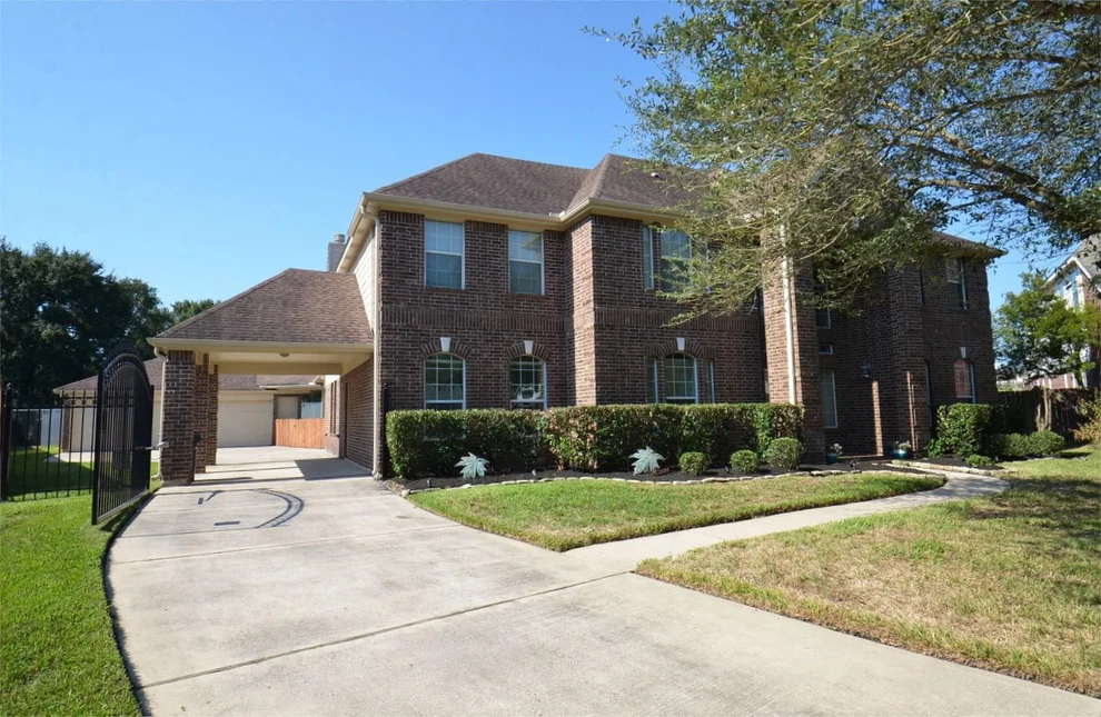 Unit for sale at 18302 Glenn Haven Estates Drive, Spring, TX 77379
