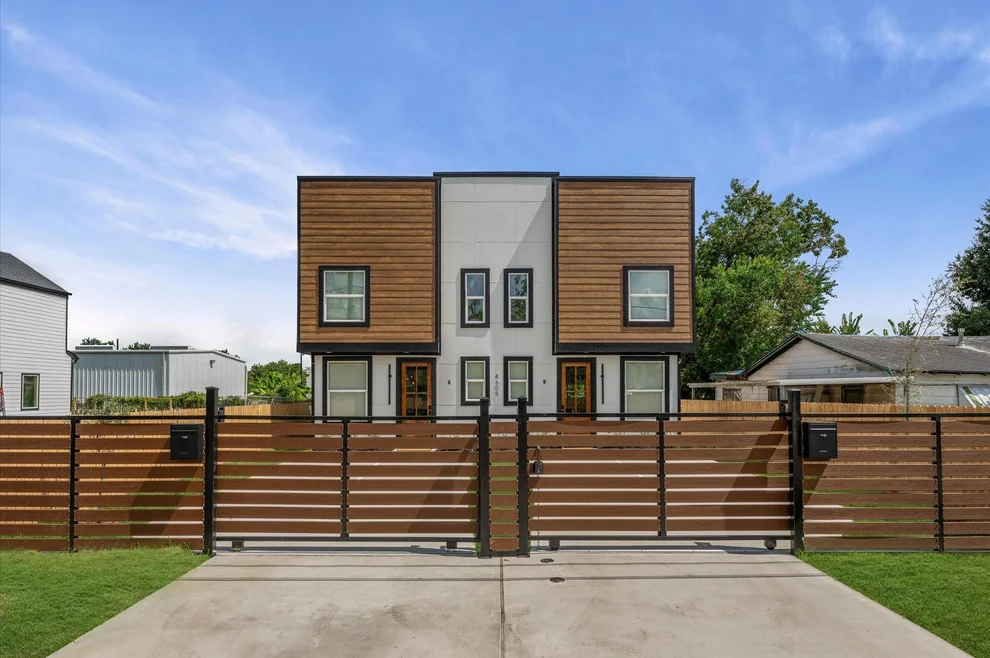 Unit for sale at 8605 Amadwe Street, Houston, TX 77051