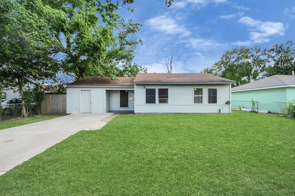 Unit for sale at 4905 Burma Street, Houston, TX 77033