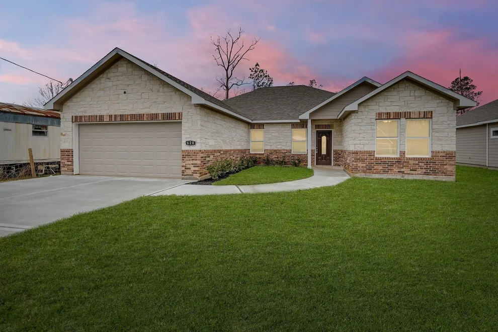 Unit for sale at 628 County Road 3414, Cleveland, TX 77327