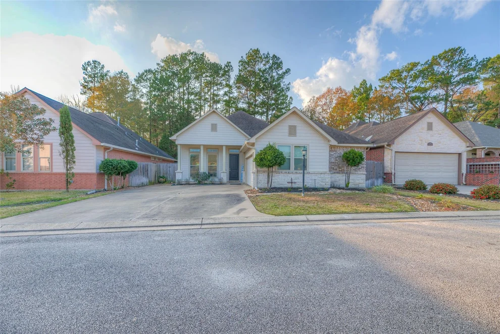 Unit for sale at 106 Sunshine Lane, Livingston, TX 77351