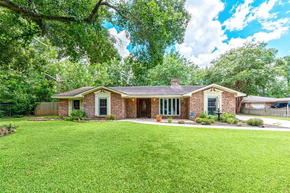 Unit for sale at 12003 Advance Drive, Houston, TX 77065