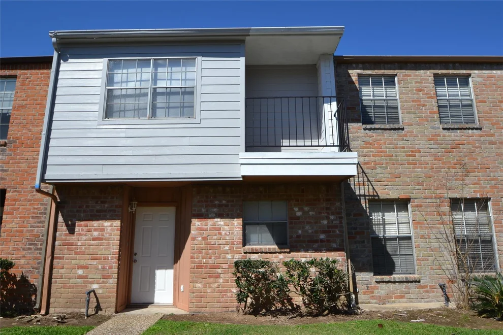 Unit for sale at 9200 W Bellfort Avenue, Houston, TX 77031