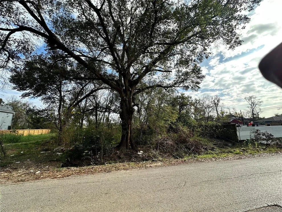 Unit for sale at 959 Ringold Street, Houston, TX 77088
