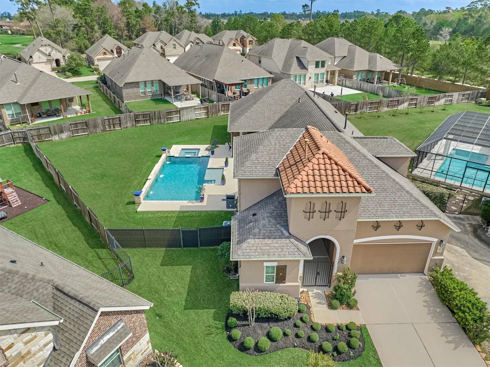 Unit for sale at 7402 Bethpage Lane, Spring, TX 77389