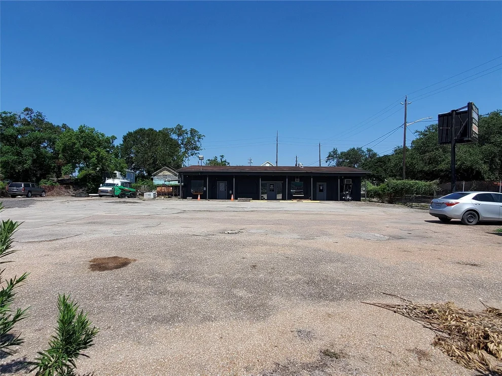 Unit for sale at 4615 Sherman Street, Houston, TX 77011