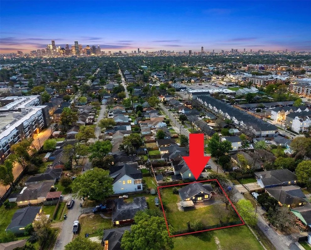 Unit for sale at 1638 Tabor Street, Houston, TX 77009