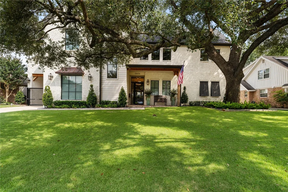 Unit for sale at 12626 Kingsride Lane, Houston, TX 77024
