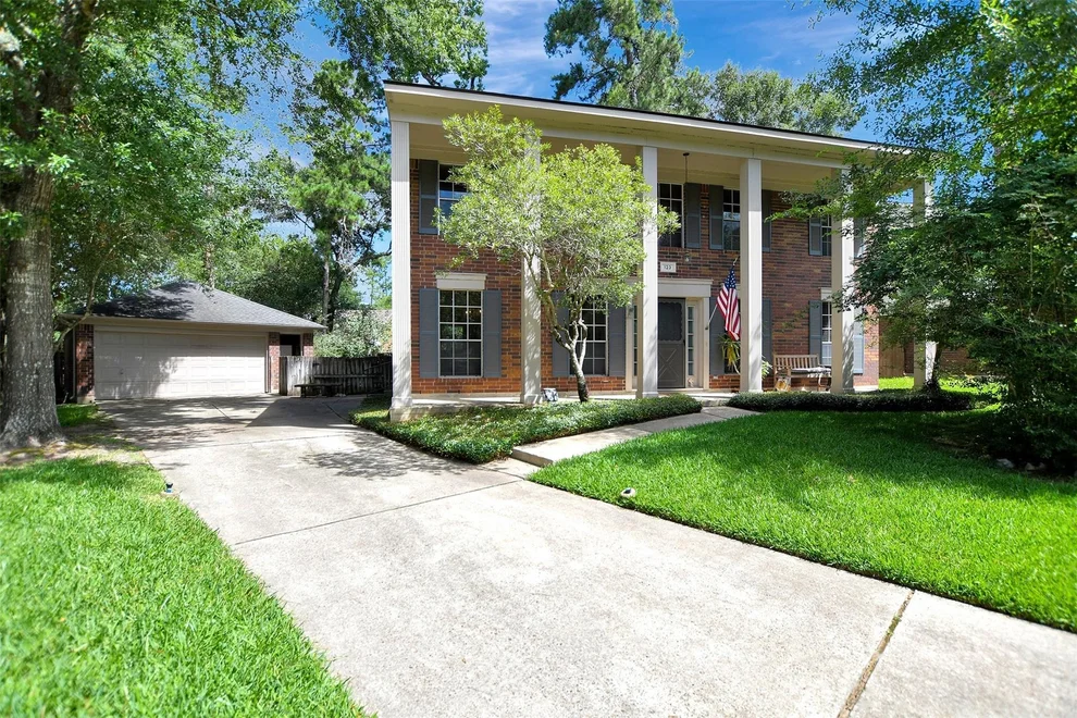 Unit for sale at 123 W Trillium Court, The Woodlands, TX 77381