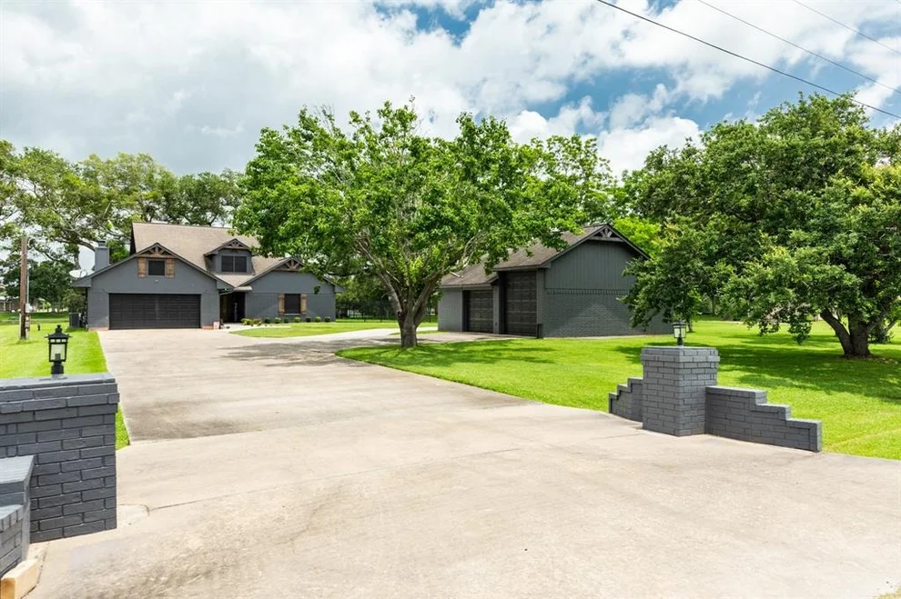 Unit for sale at 307 County Road 416, Brazoria, TX 77422