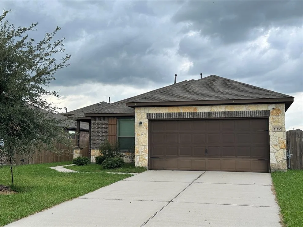 Unit for sale at 21510 Pink Dogwood Drive, Porter, TX 77365