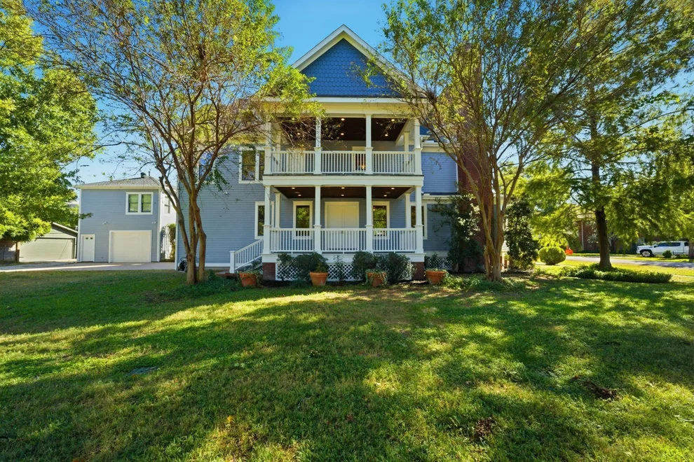 Unit for sale at 607 E 15th Street, Houston, TX 77008