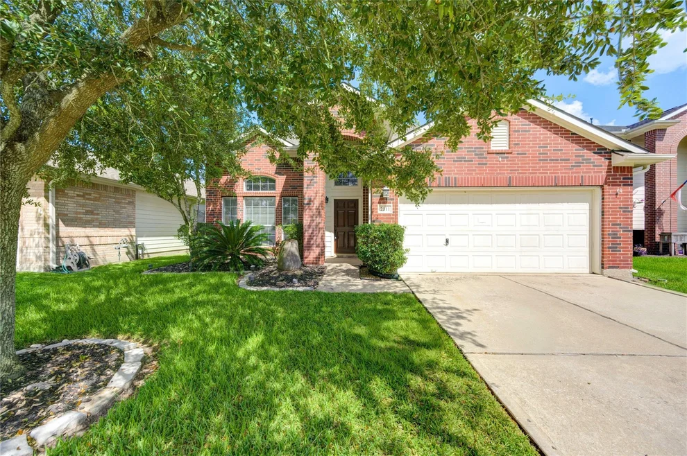 Unit for sale at 7111 Anaquitas Creek Court, Richmond, TX 77407