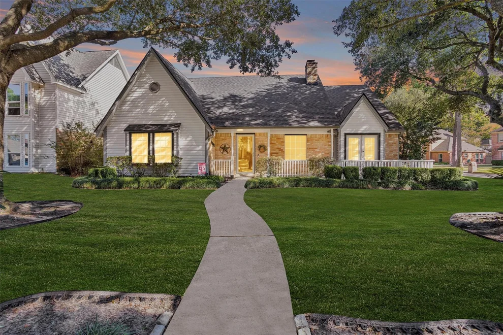 Unit for sale at 11522 Corola Trail Drive, Houston, TX 77066
