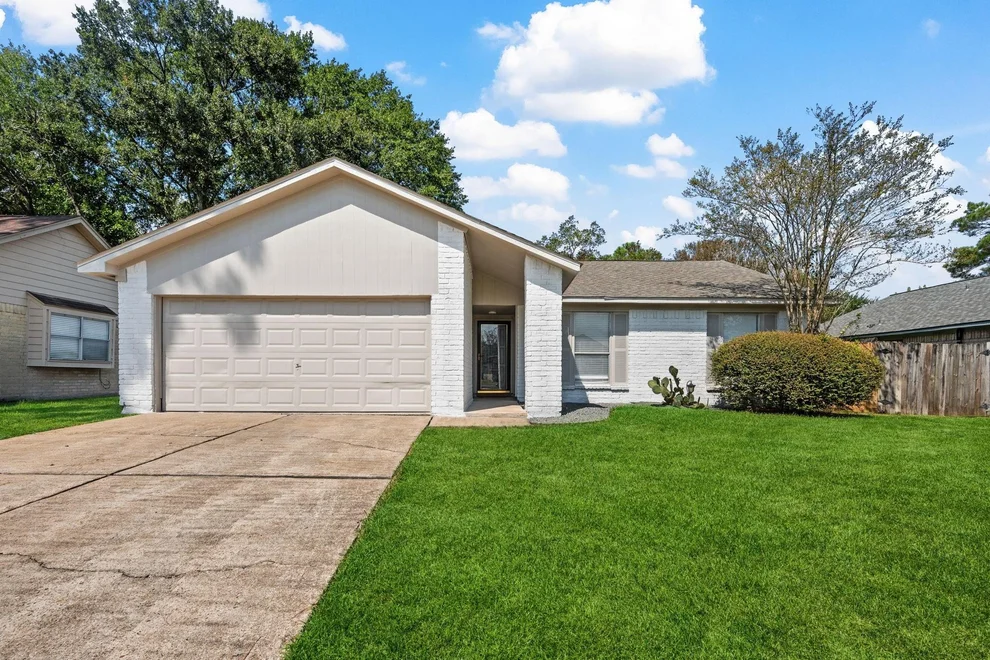 Unit for sale at 20109 Misty Pines Drive, Humble, TX 77346