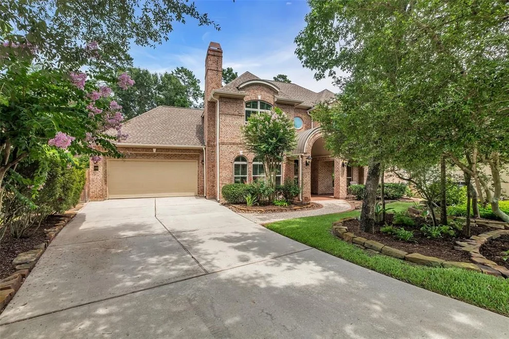 Unit for sale at 130 Amulet Oaks Court, The Woodlands, TX 77382