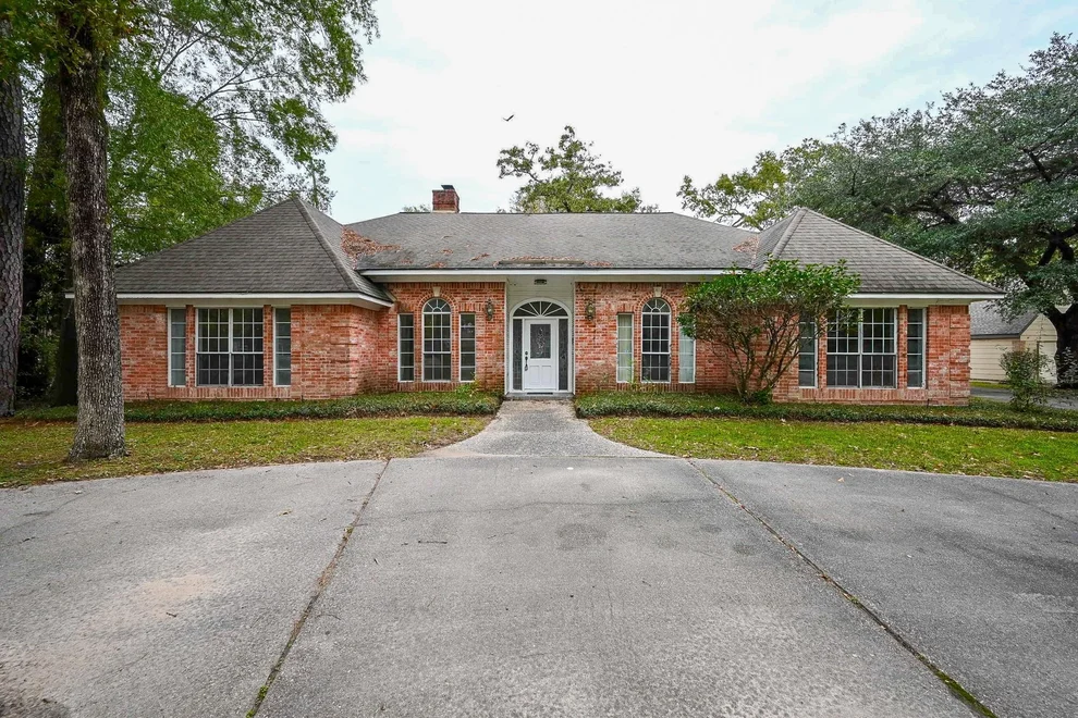 Unit for sale at 2026 Players Path, Houston, TX 77339