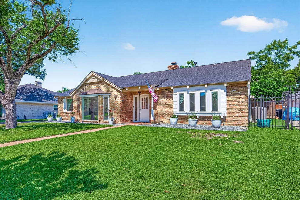 Unit for sale at 2610 Teague Road, Houston, TX 77080