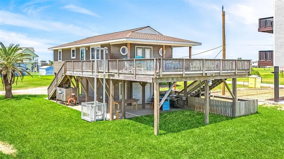 Unit for sale at 4017 6th Street, Galveston, TX 77554