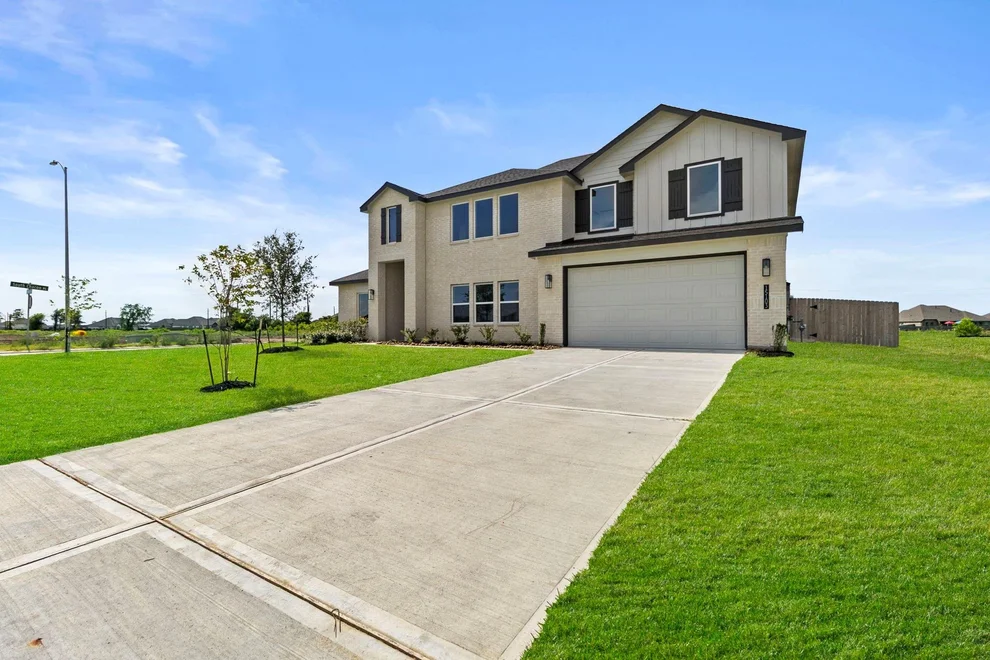 Unit for sale at 15103 Cibolo Lane, Baytown, TX 77523