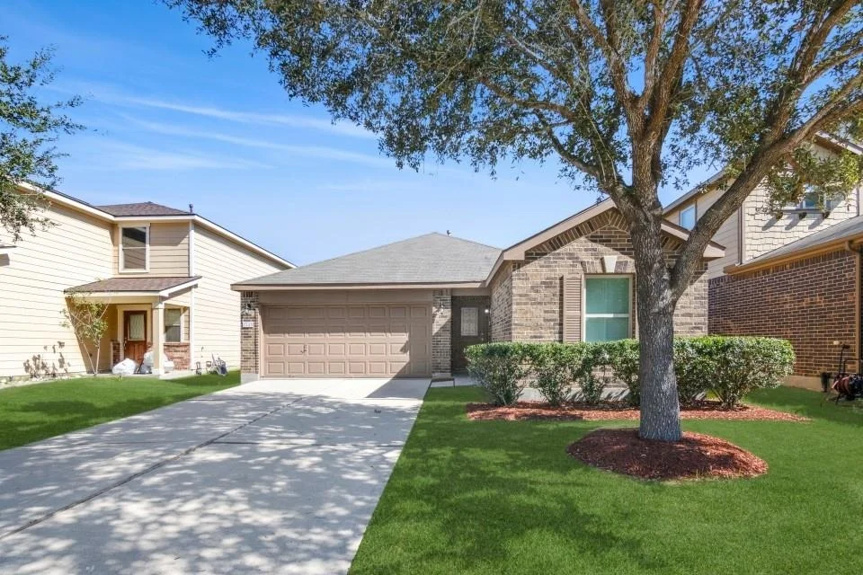 Unit for sale at 2519 Skyview Point Drive, Houston, TX 77047