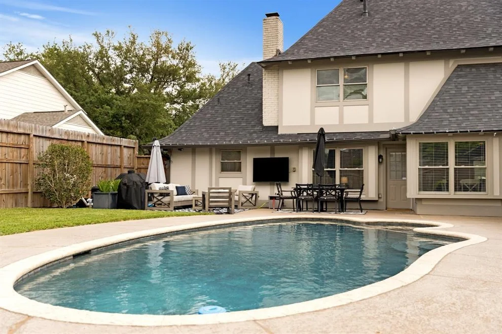 Unit for sale at 10830 Piping Rock Lane, Houston, TX 77042-2726