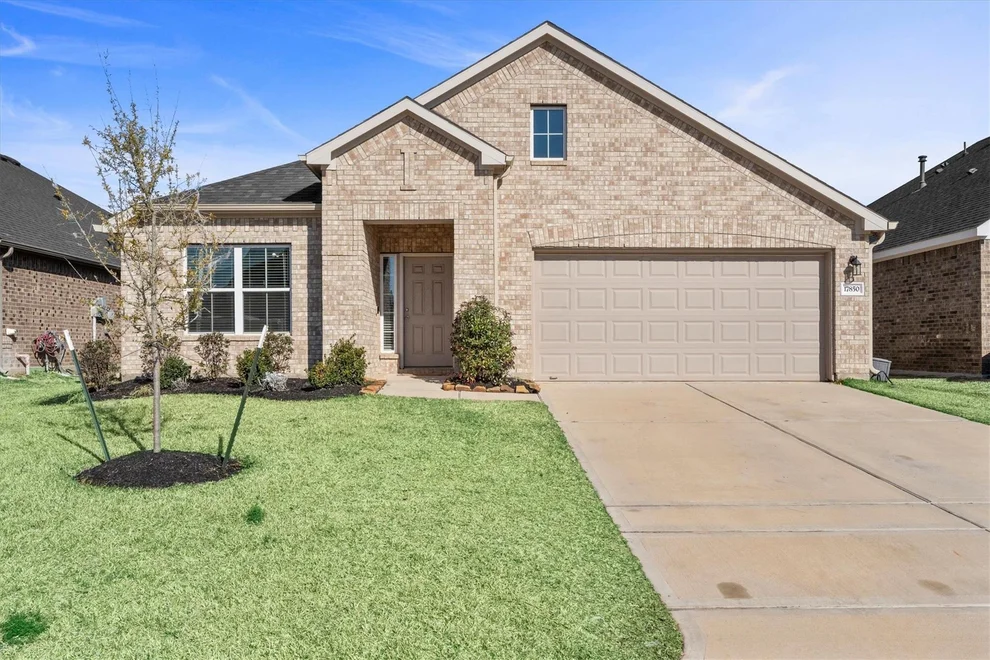 Unit for sale at 17850 Cappadocia Trail, Tomball, TX 77377