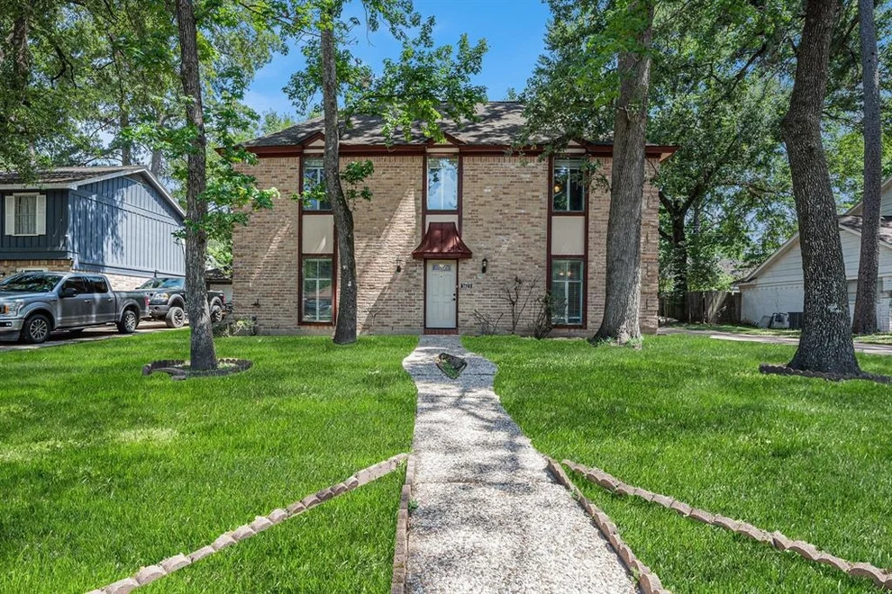 Unit for sale at 3823 Fernglade Drive, Houston, TX 77068