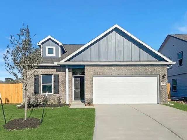 Unit for sale at 735 Red Mulberry Street, La Marque, TX 77568
