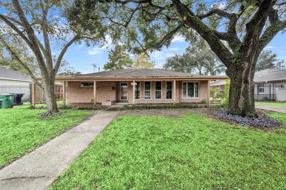 Unit for sale at 4537 Kingfisher, Houston, TX 77035