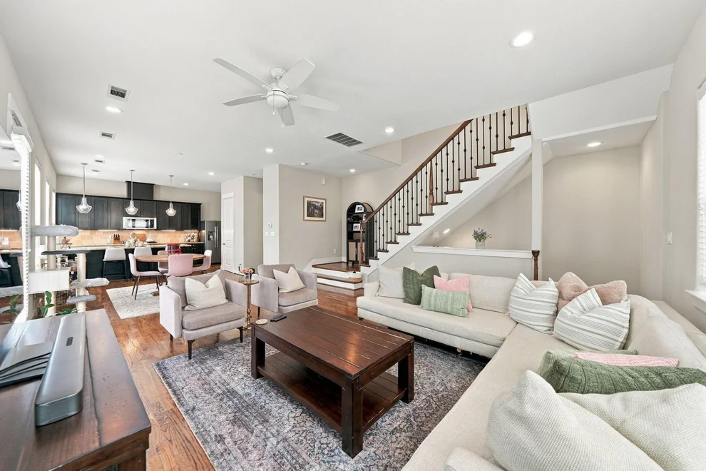 Unit for sale at 1134 W 17th Street, Houston, TX 77008