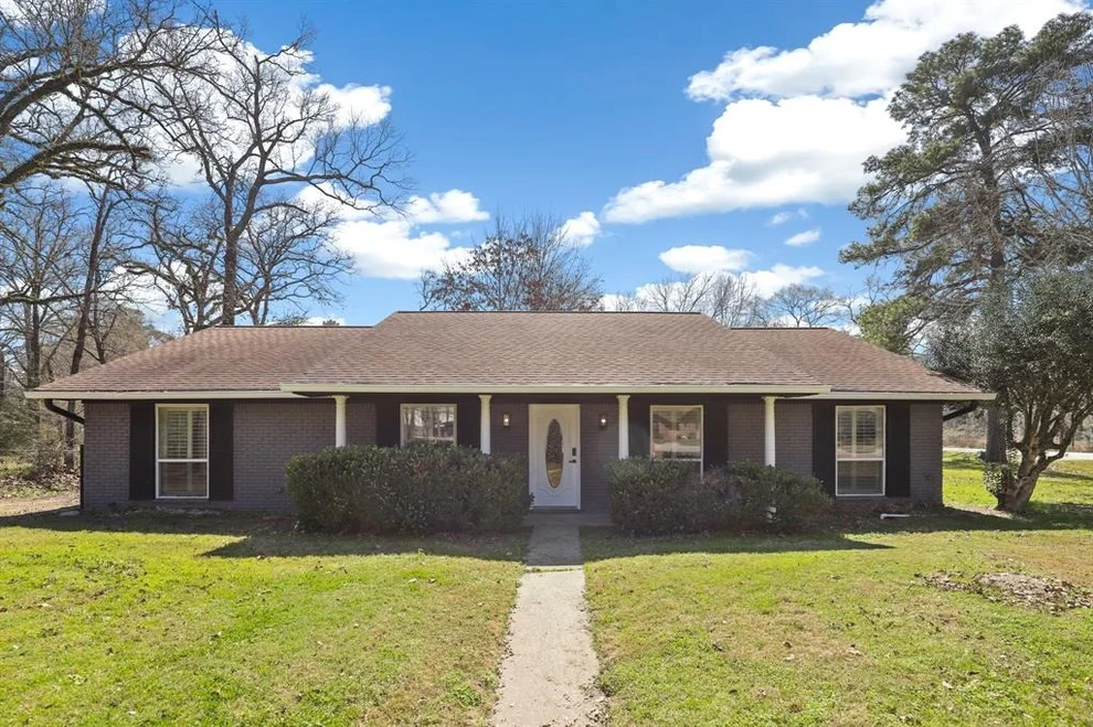 Unit for sale at 2302 Greenglade Lane, Spring, TX 77386