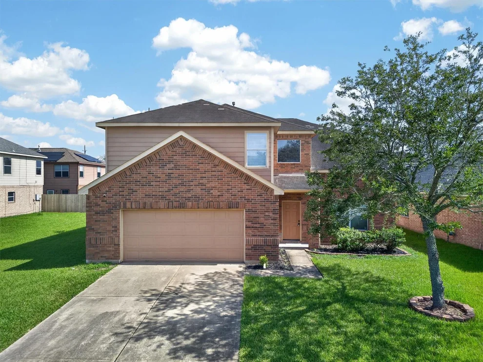 Unit for sale at 206 Unique Court, Rosharon, TX 77583