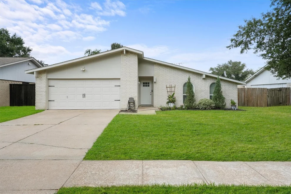 Unit for sale at 18206 Tall Cypress Drive, Spring, TX 77388