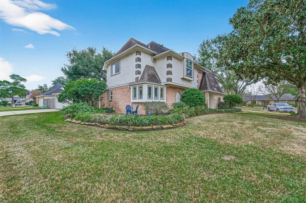 Unit for sale at 7310 Maidstone Lane, Houston, TX 77095