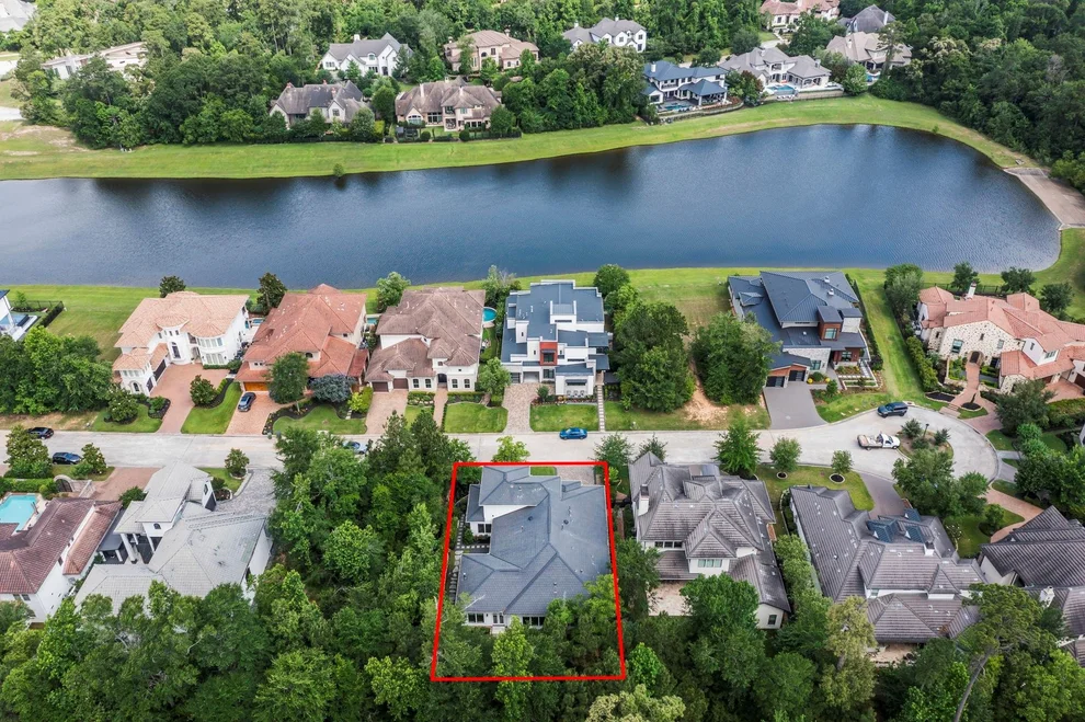Unit for sale at 19 Pronghorn Place, The Woodlands, TX 77389