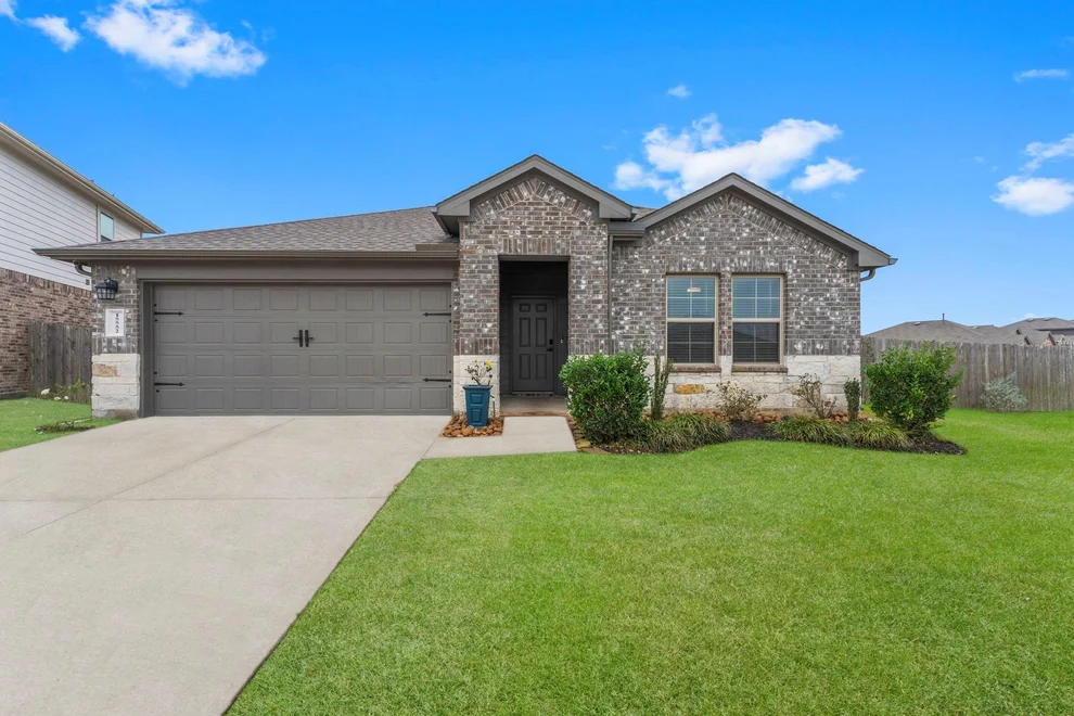 Unit for sale at 15552 Mallow Court, New Caney, TX 77357