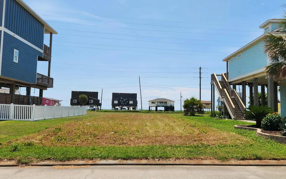 Unit for sale at 4328 Palapa Circle, Galveston, TX 77554