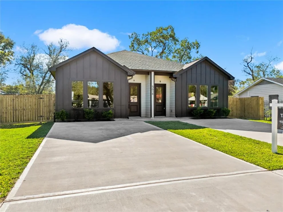 Unit for sale at 5614 Willow Glen Drive, Houston, TX 77033