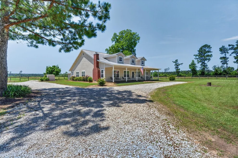 Unit for sale at 33791 Fm 787, Votaw, TX 77376